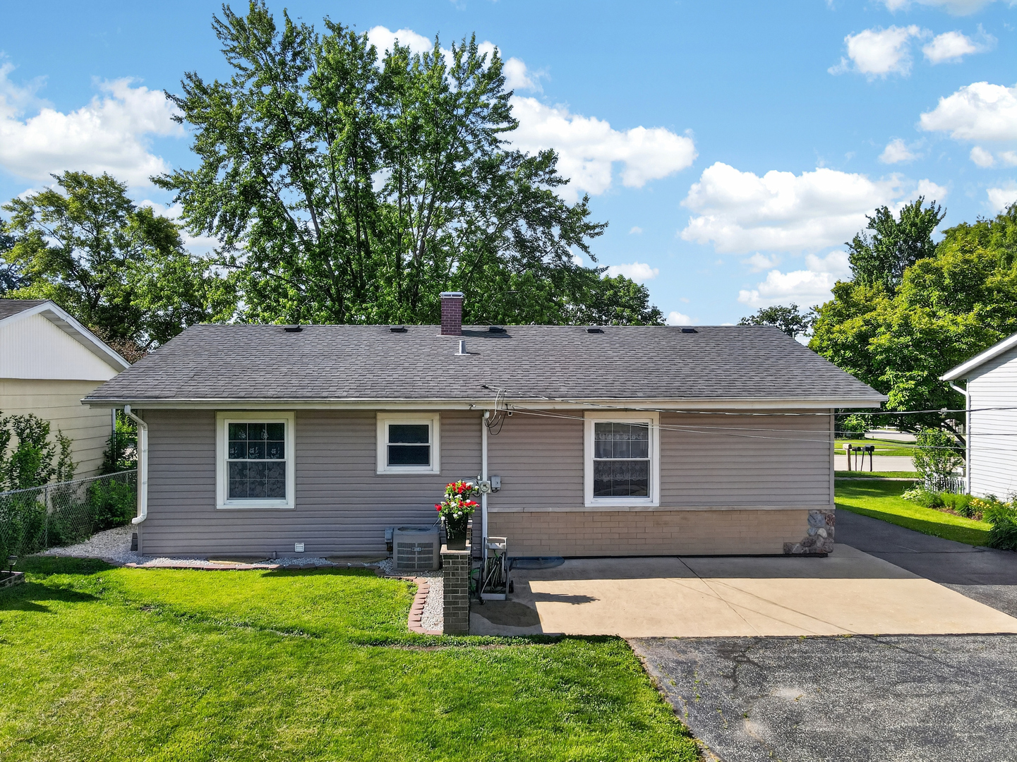 1104 Basin Drive, Lockport, IL 60441