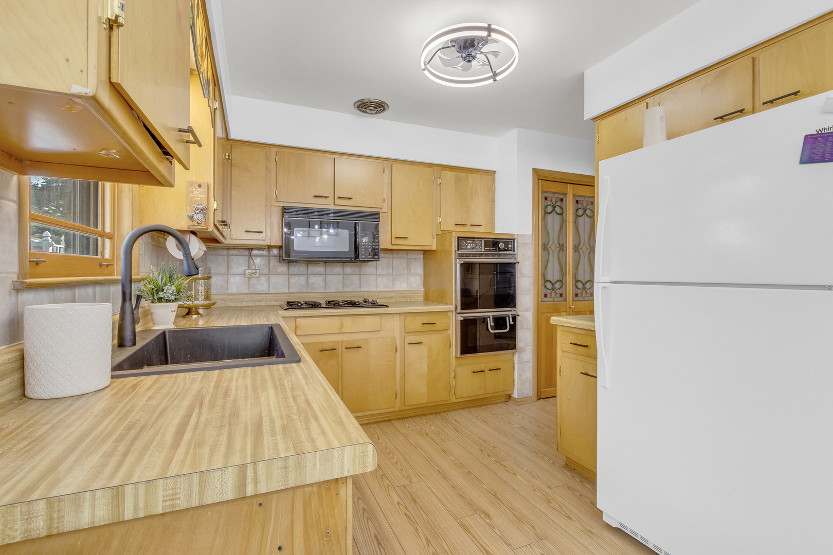 5425 Drury Lane, Oak Lawn, IL 60453