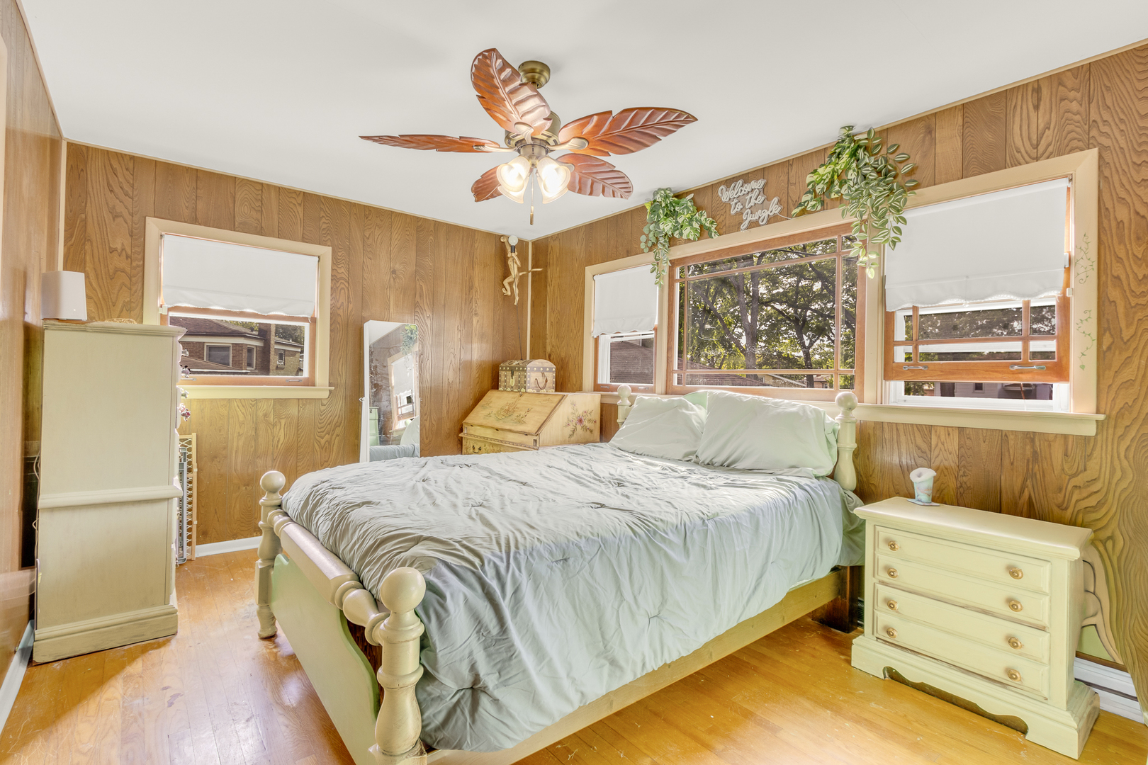 5425 Drury Lane, Oak Lawn, IL 60453