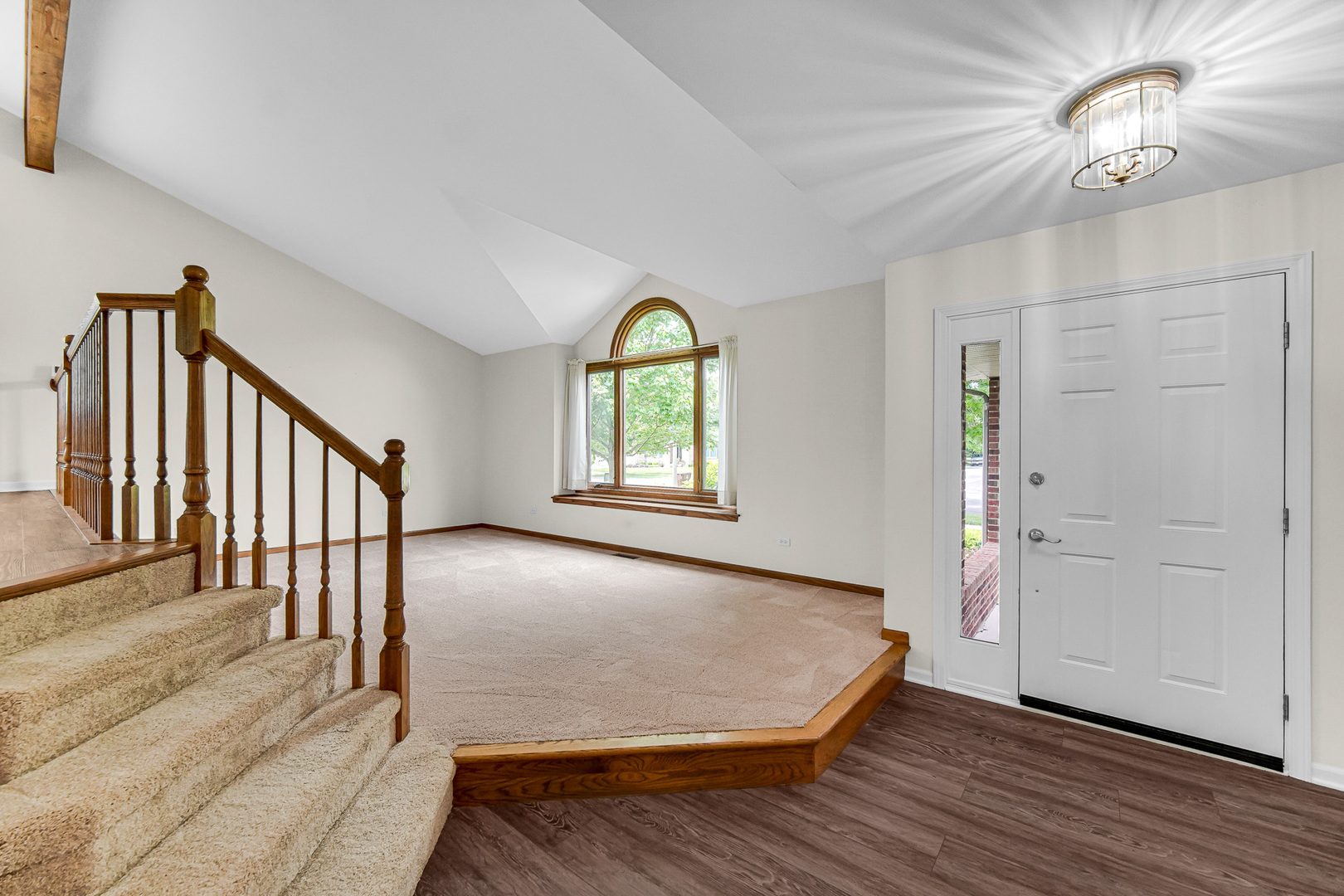 21147 Hunter Woods Drive, Frankfort, IL 60423