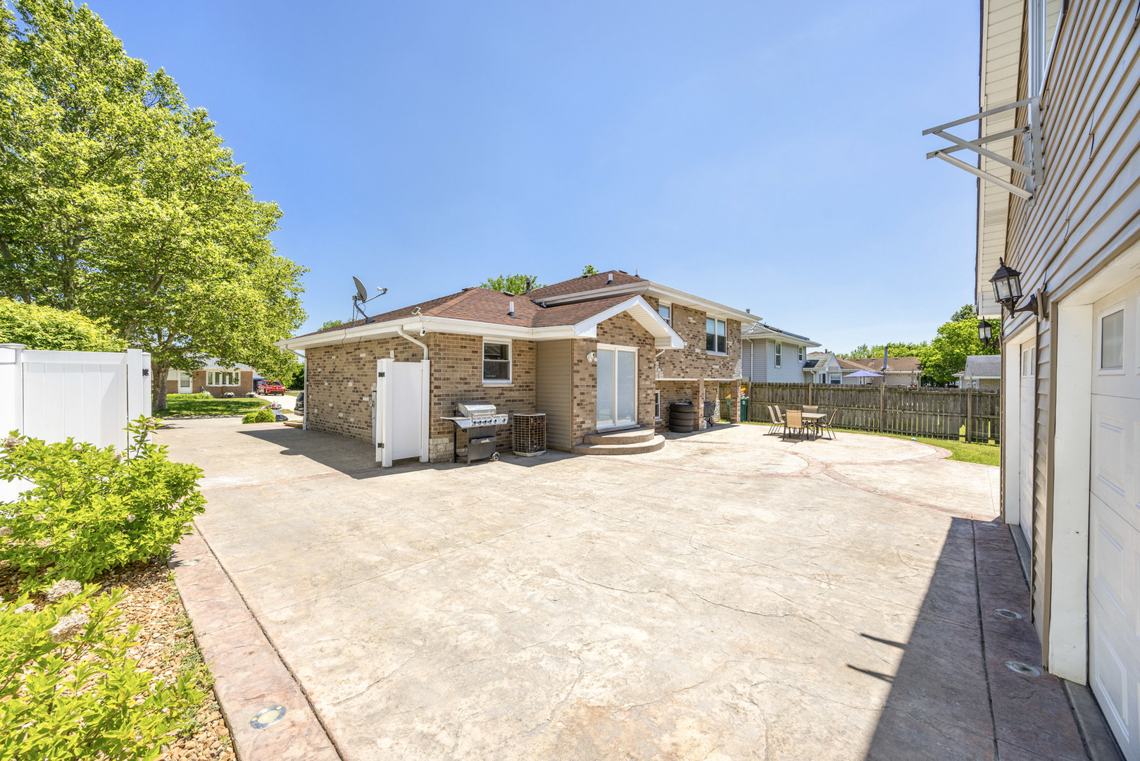 1707 Corregidor Street, Joliet, IL 60435