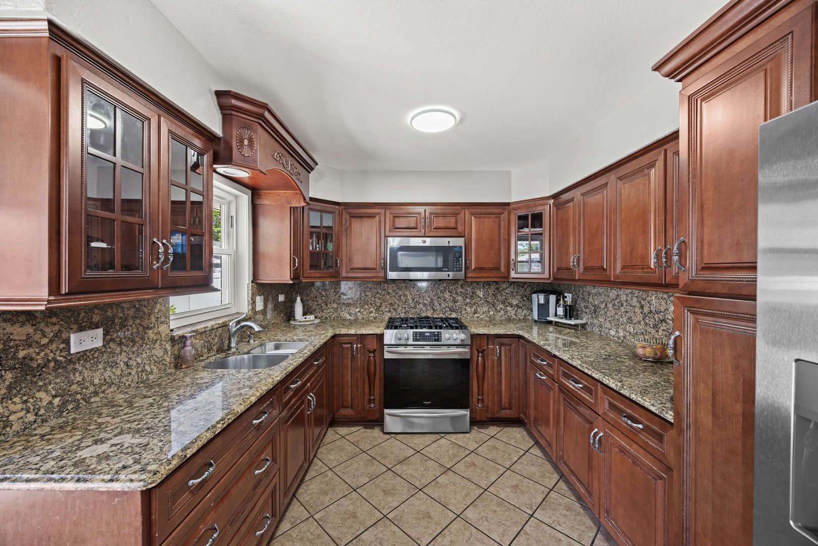 1707 Corregidor Street, Joliet, IL 60435