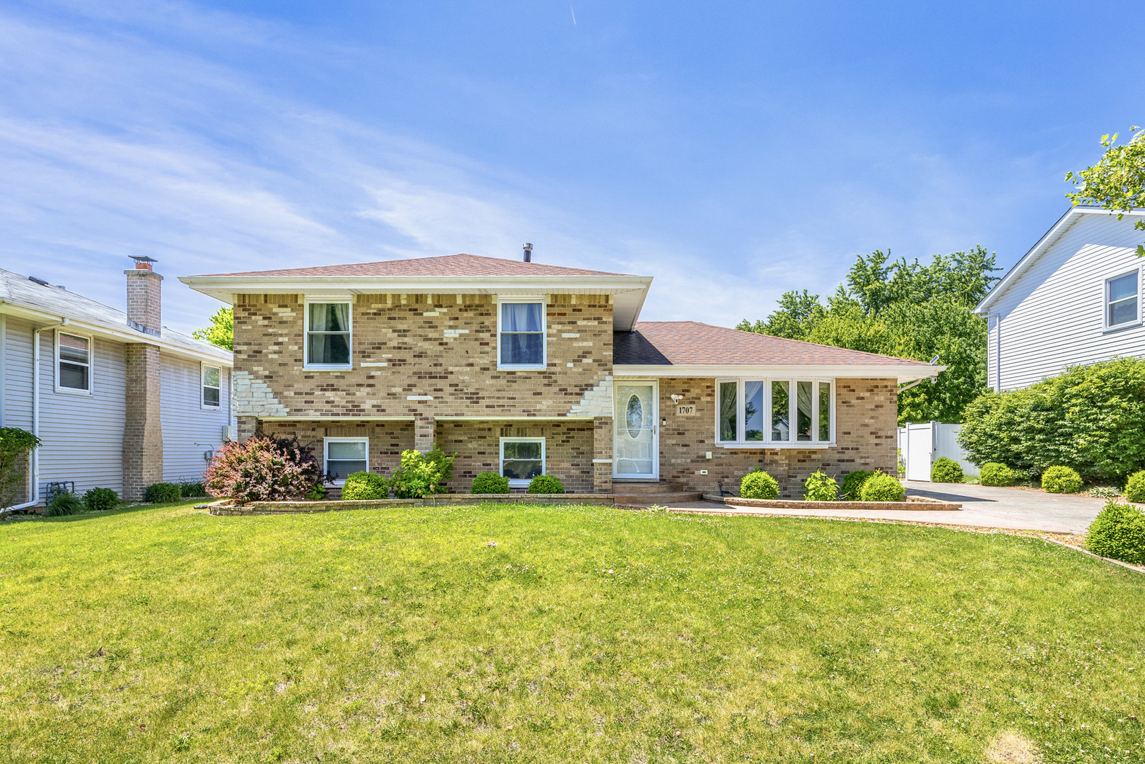 1707 Corregidor Street, Joliet, IL 60435