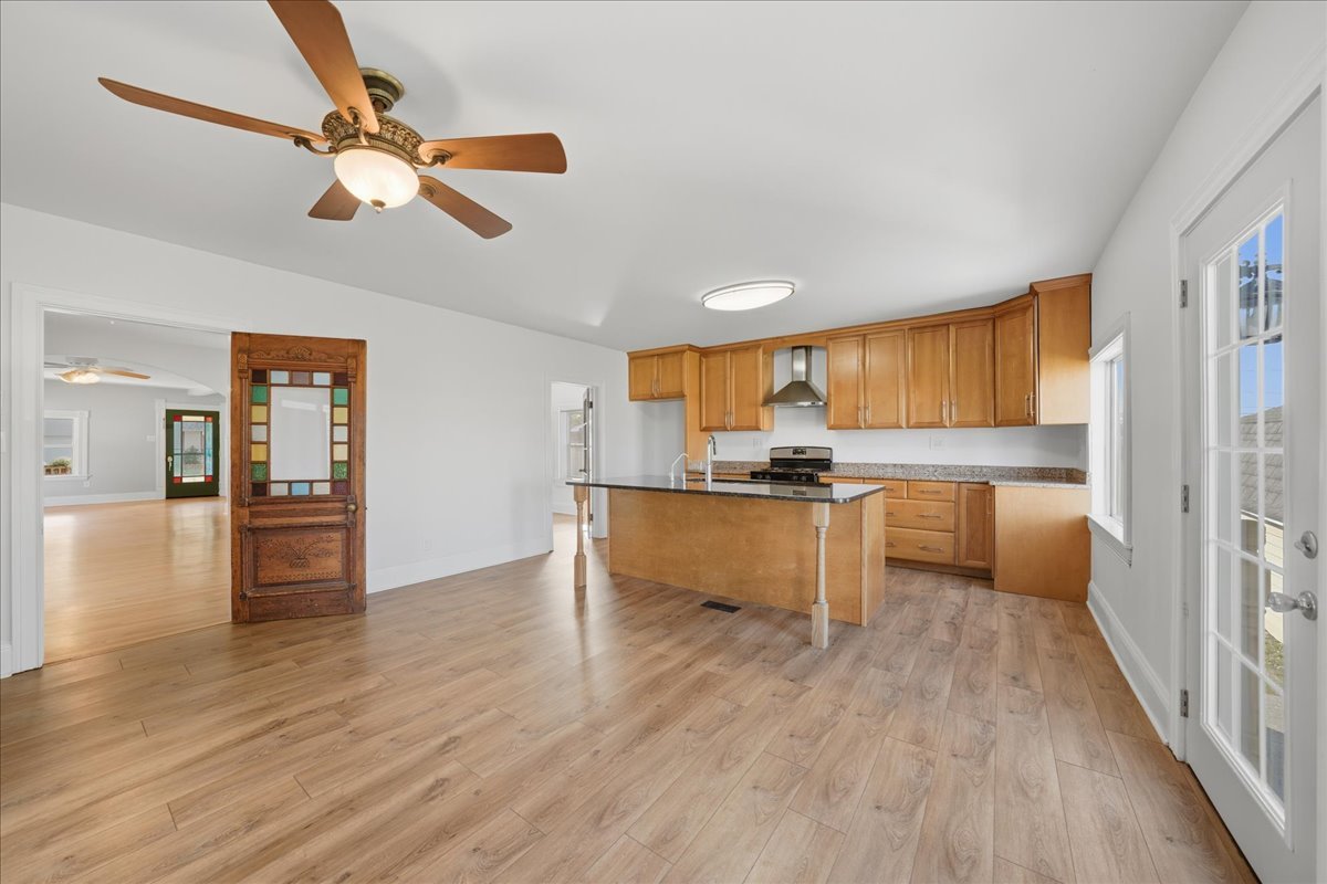 317 E Dearborn Street, Plano, IL 60545