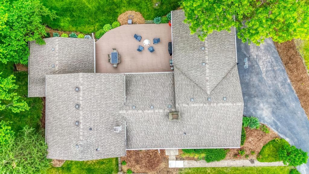 325 Canterbury Lane, Inverness, IL 60010