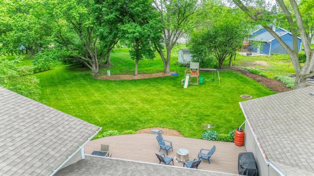 325 Canterbury Lane, Inverness, IL 60010