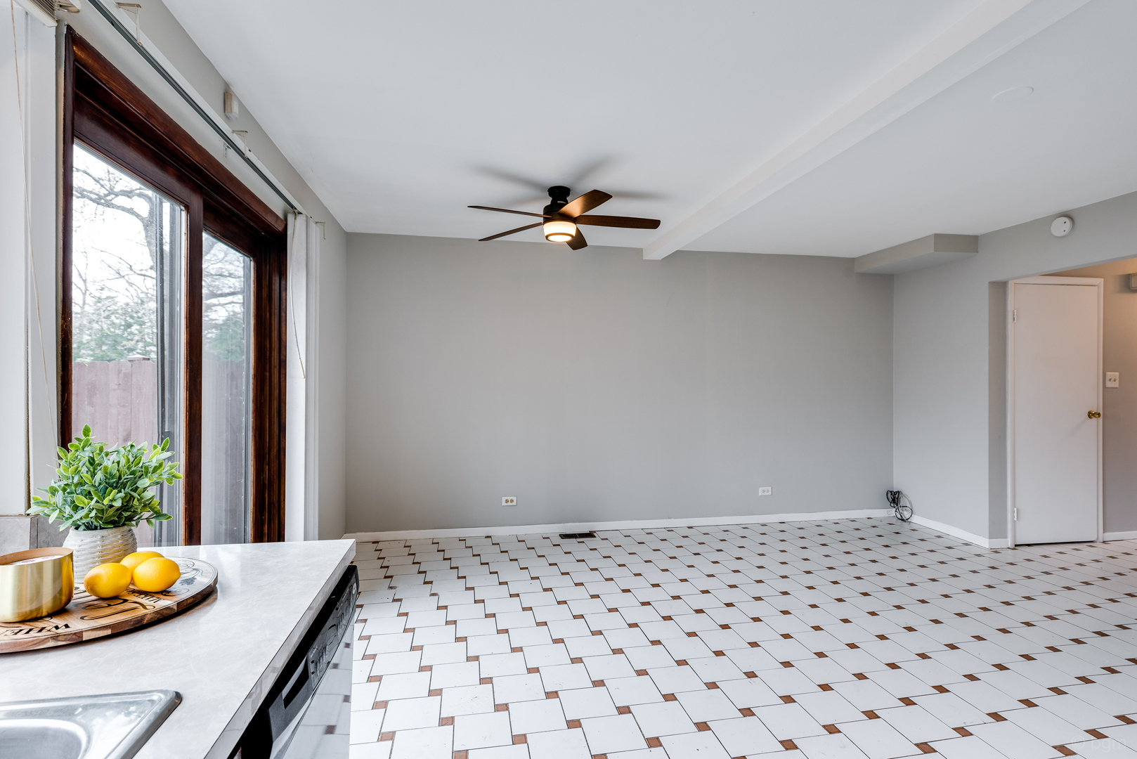 18W269 Kirkland Lane, Villa Park, IL 60181