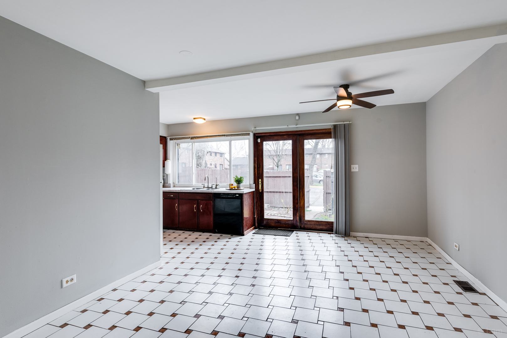 18W269 Kirkland Lane, Villa Park, IL 60181