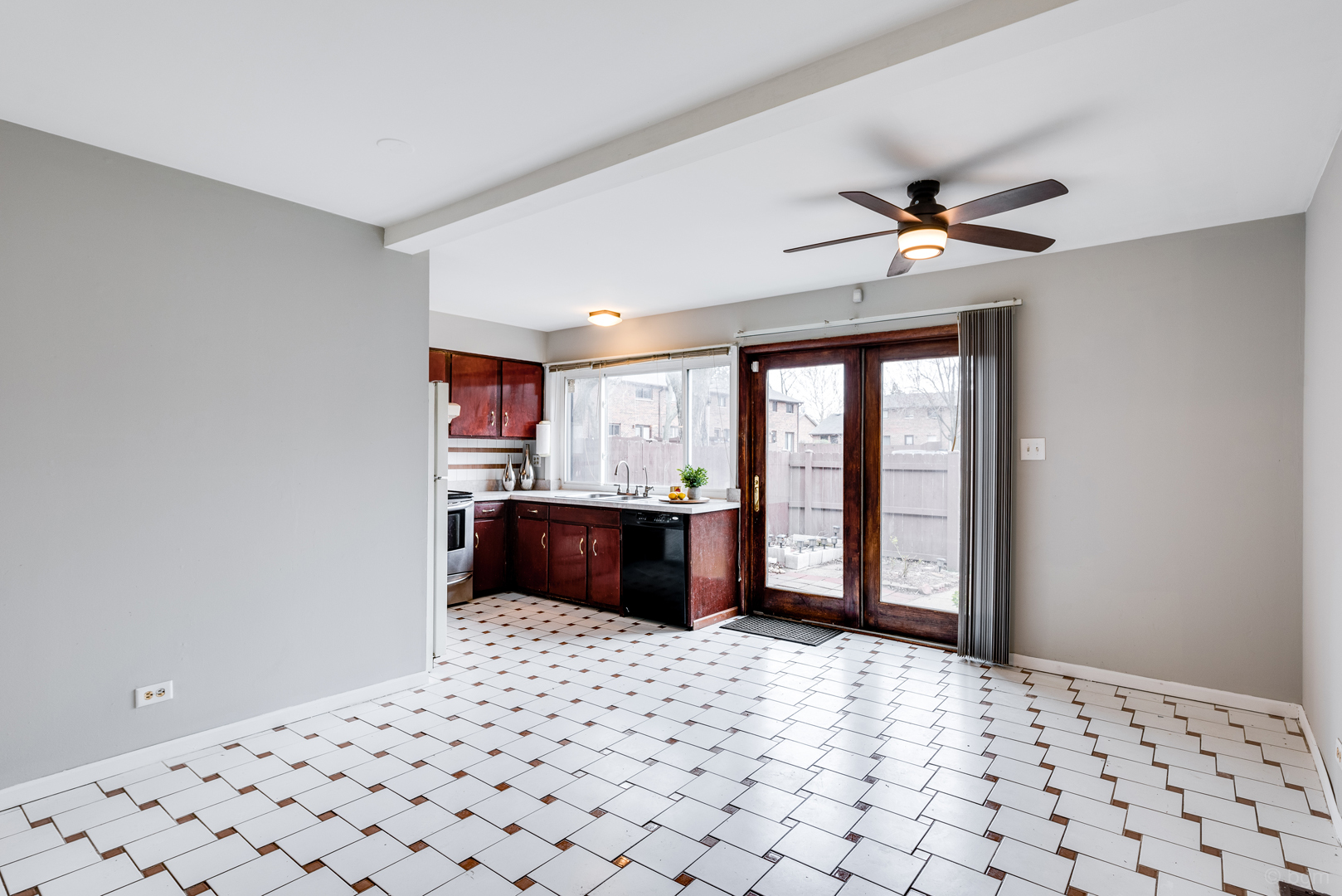 18W269 Kirkland Lane, Villa Park, IL 60181