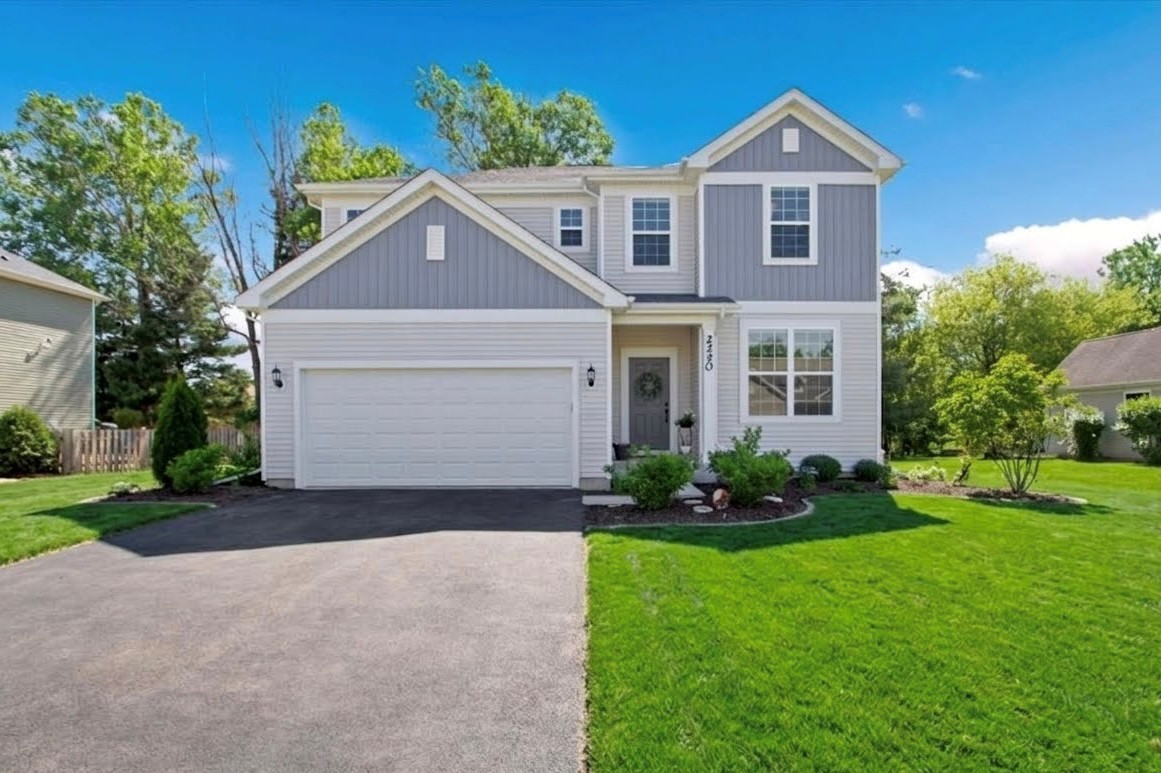 2220 Walnut Glen Boulevard, Island Lake, IL 60042
