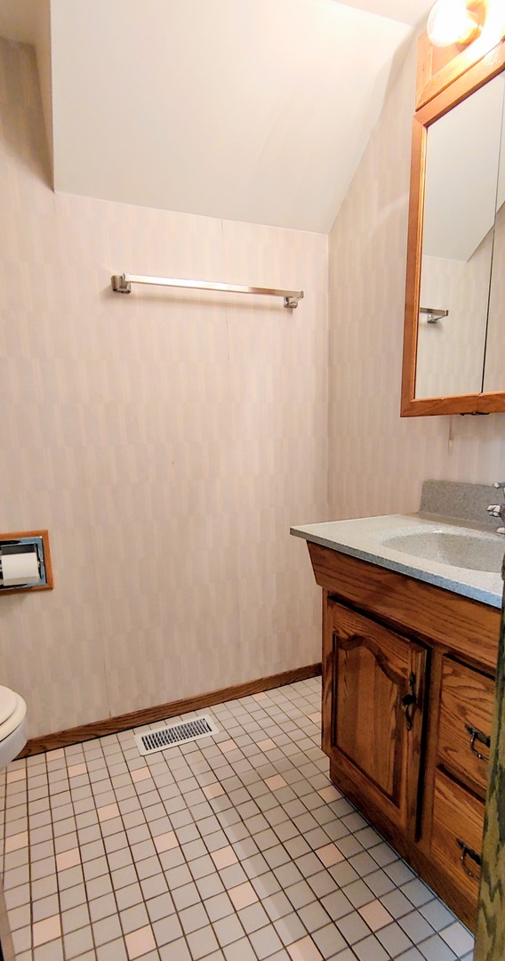 1070 Glouchester Harbor #1070, Schaumburg, IL 60193