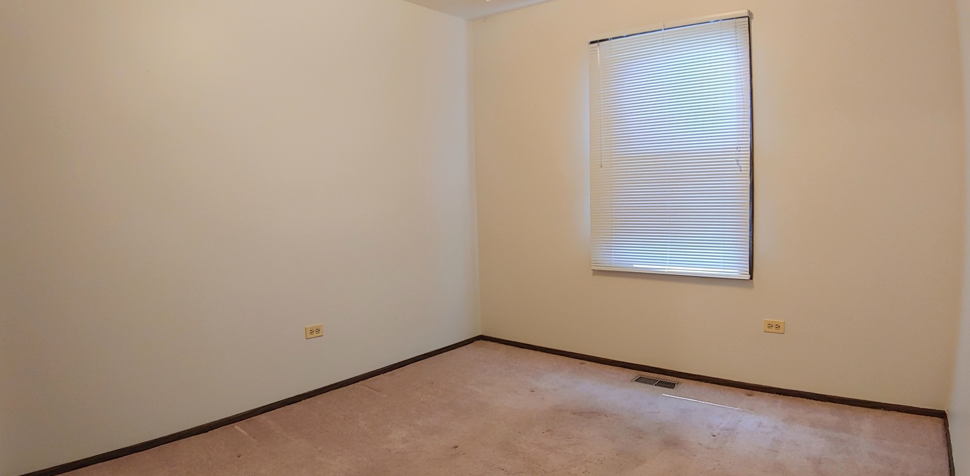 1070 Glouchester Harbor #1070, Schaumburg, IL 60193
