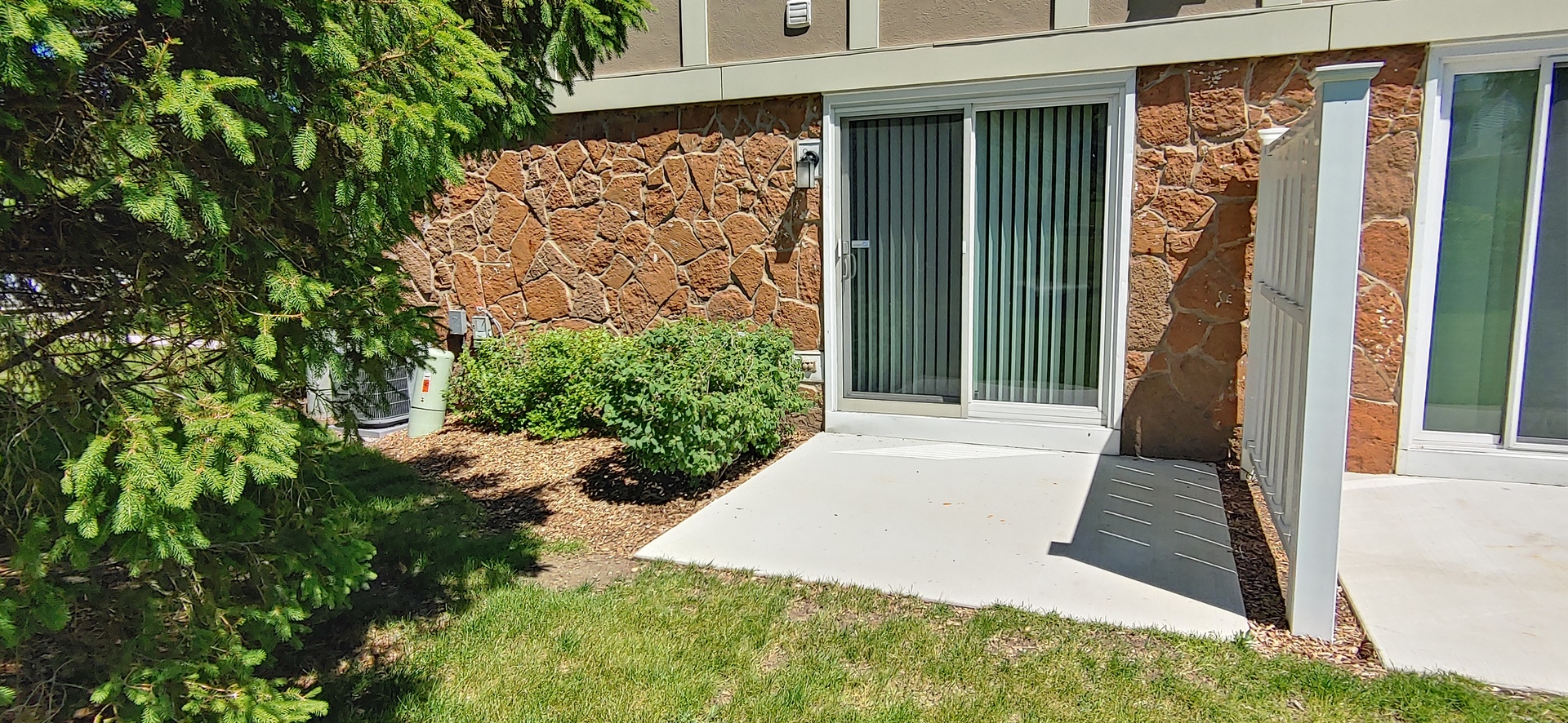 1070 Glouchester Harbor #1070, Schaumburg, IL 60193