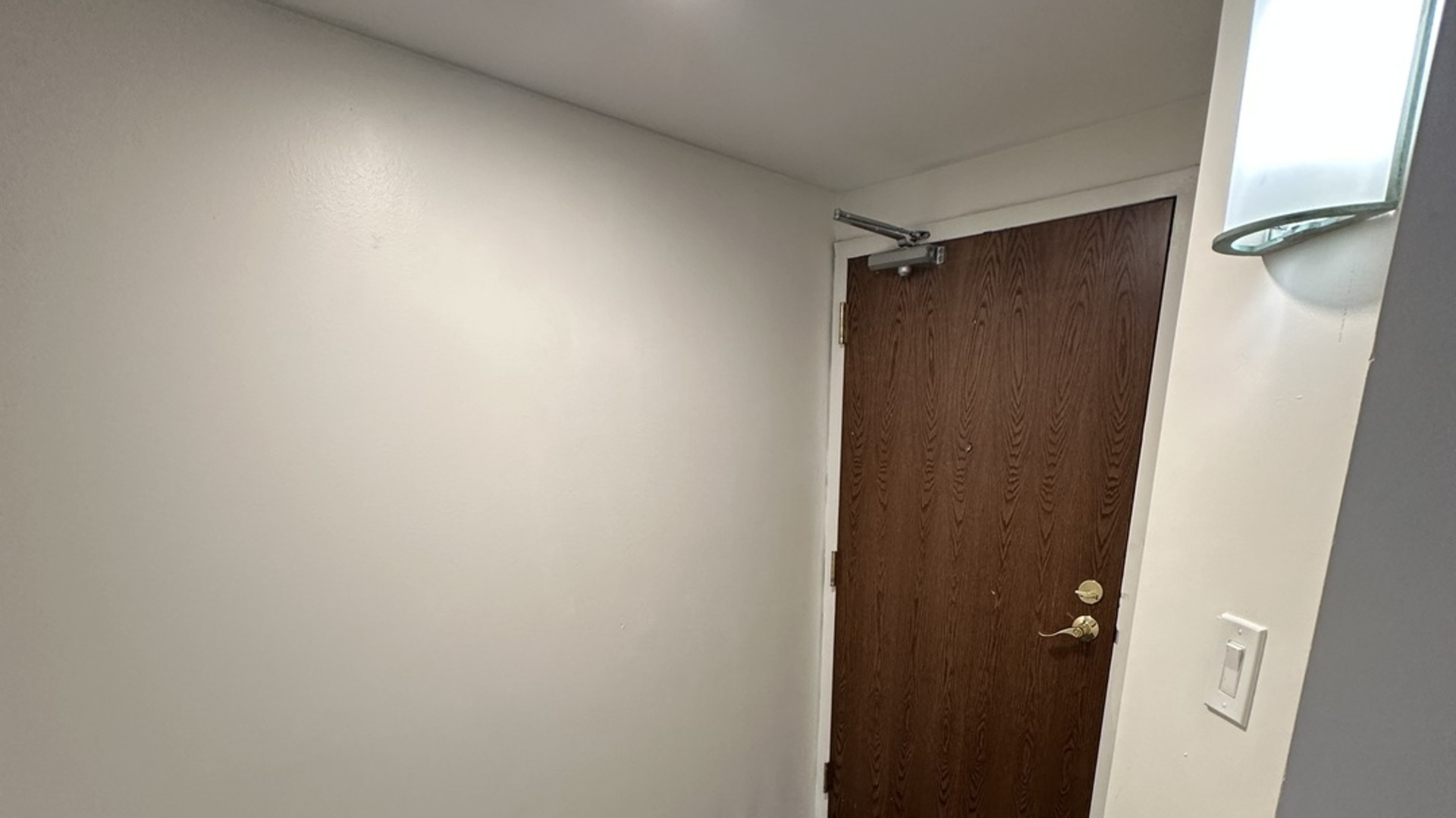 75 Kristin Circle #613, Schaumburg, IL 60195