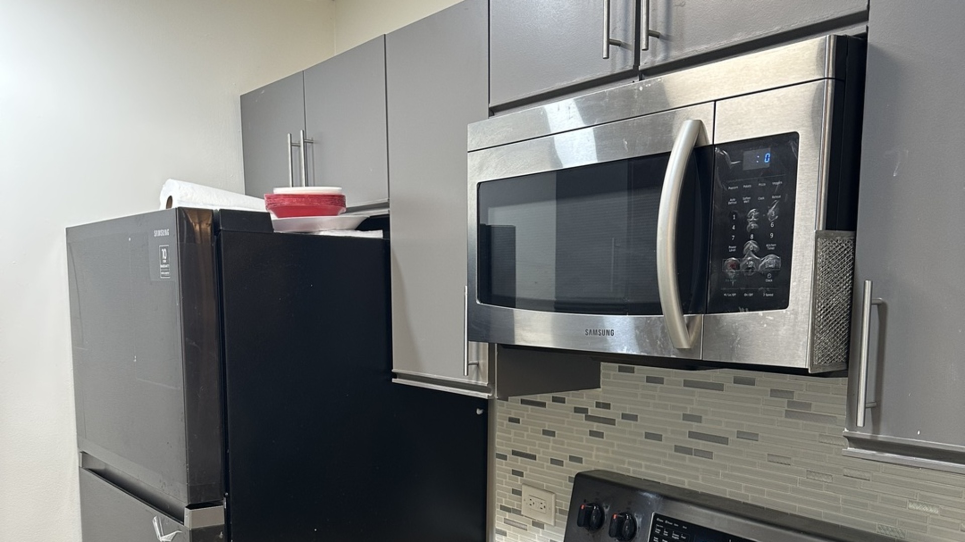 75 Kristin Circle #613, Schaumburg, IL 60195
