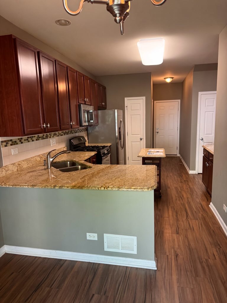 532 S Jade Lane #532, Round Lake, IL 60073