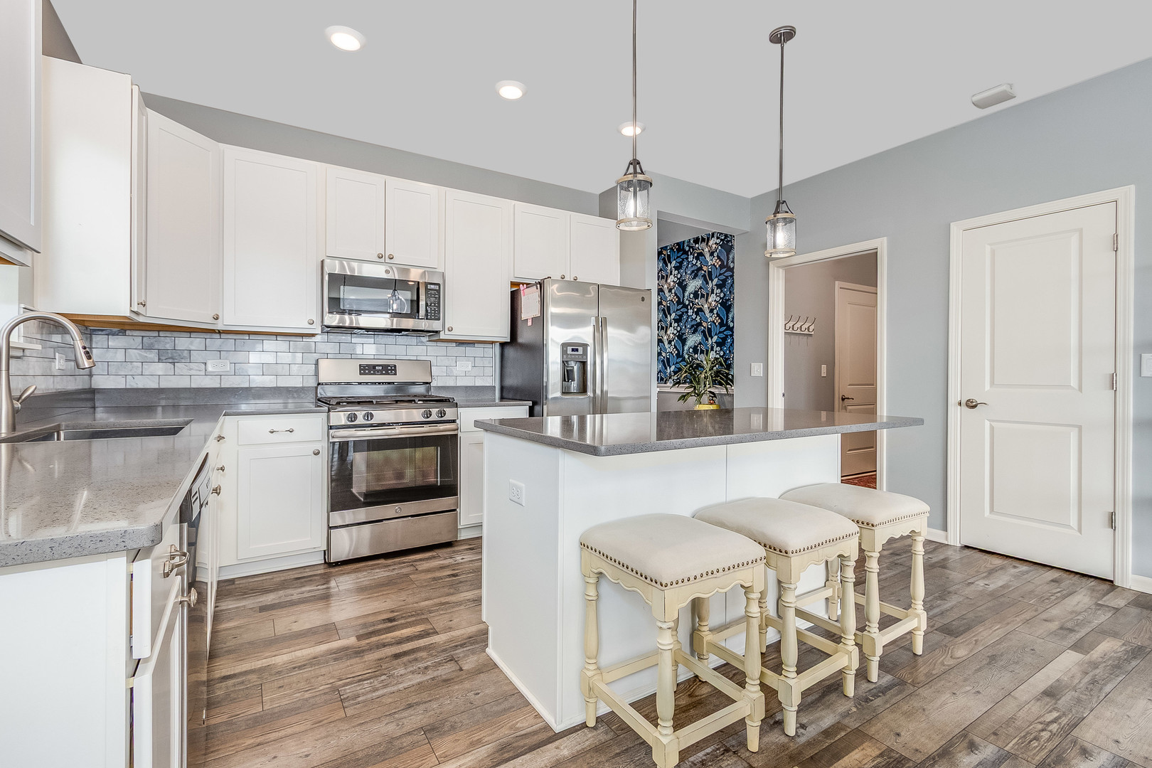 2020 Tremont Lane, Joliet, IL 60431