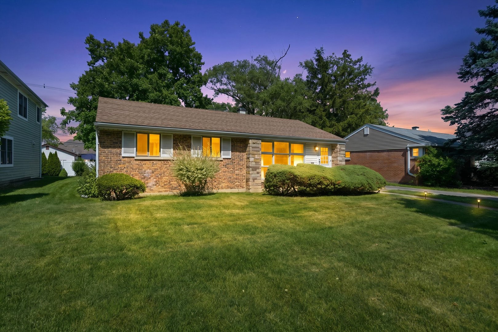 415 N Highland Avenue, Elmhurst, IL 60126