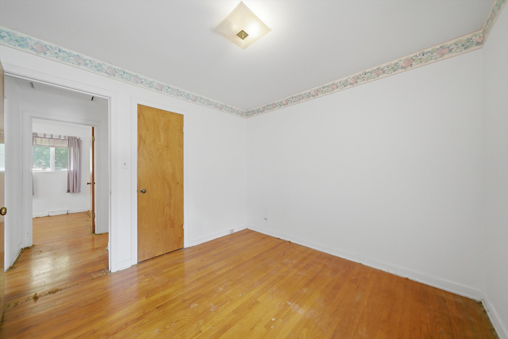 415 N Highland Avenue, Elmhurst, IL 60126