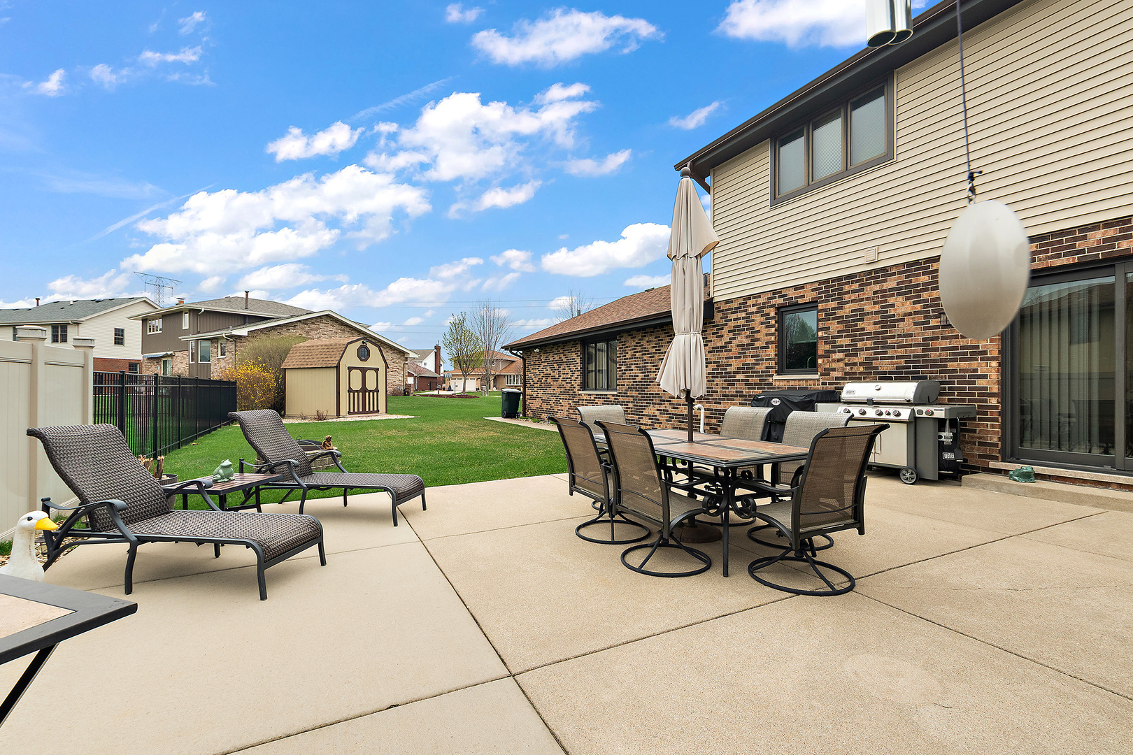 16748 Richards Drive, Tinley Park, IL 60477