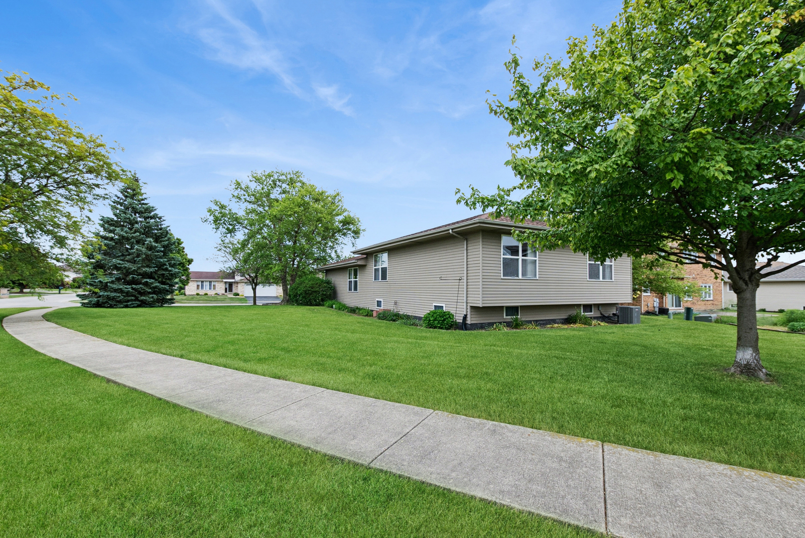 17900 Poplar Lane, Country Club Hills, IL 60478