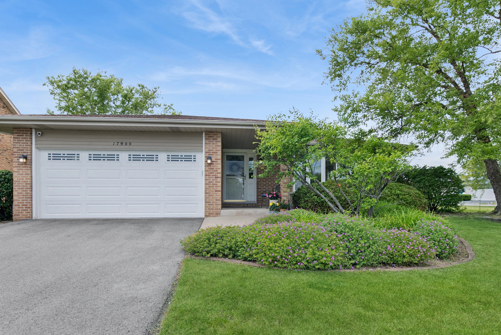 17900 Poplar Lane, Country Club Hills, IL 60478
