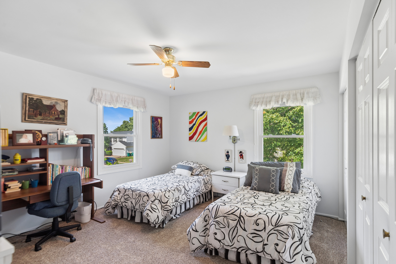 1380 Logsdon Lane, Buffalo Grove, IL 60089