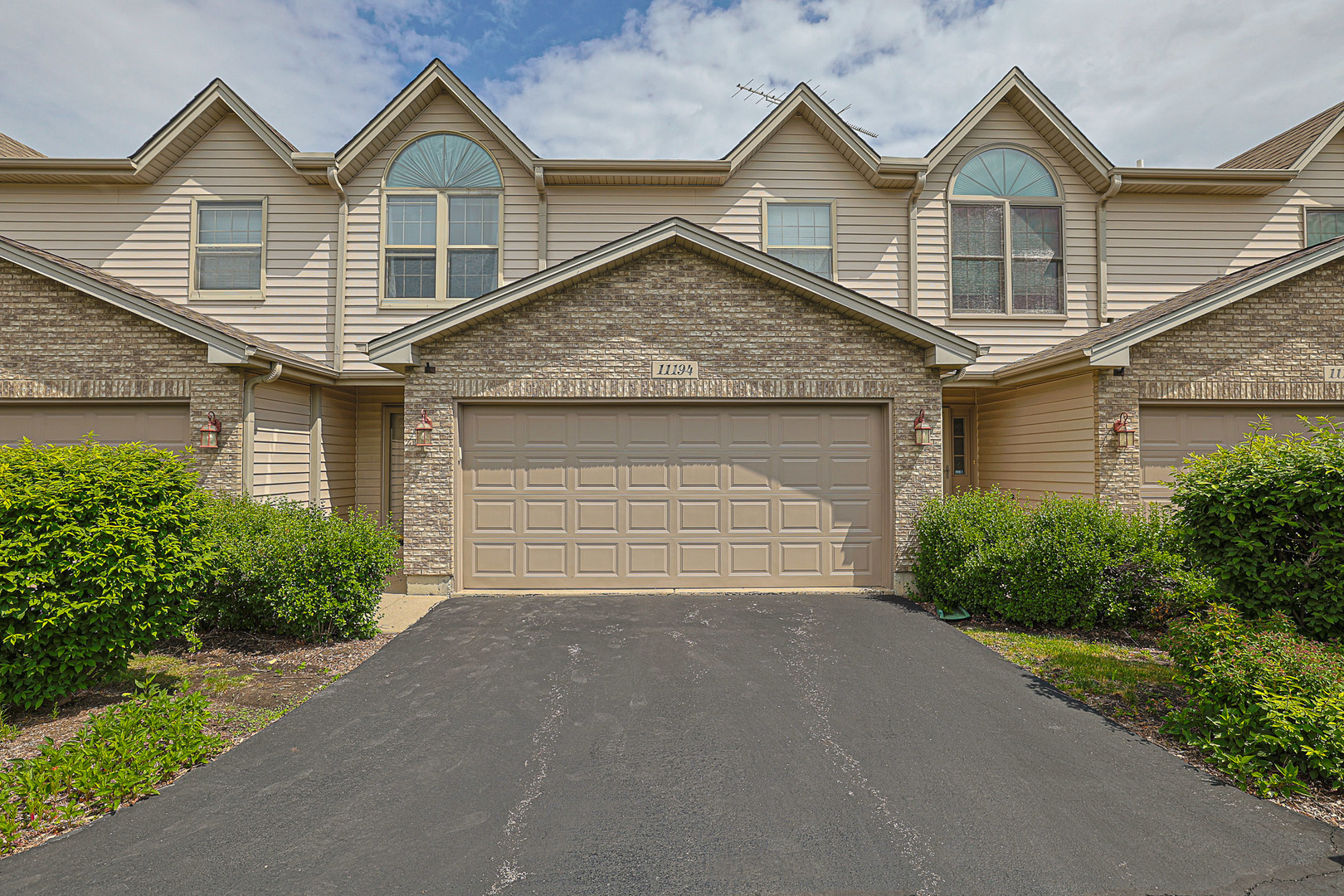 11194 Algonquin Road #11194, Huntley, IL 60142