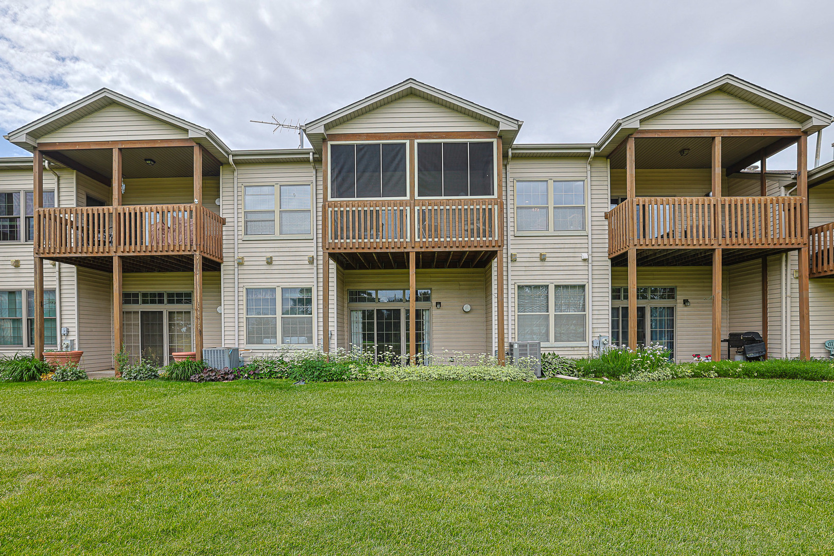 11194 Algonquin Road #11194, Huntley, IL 60142