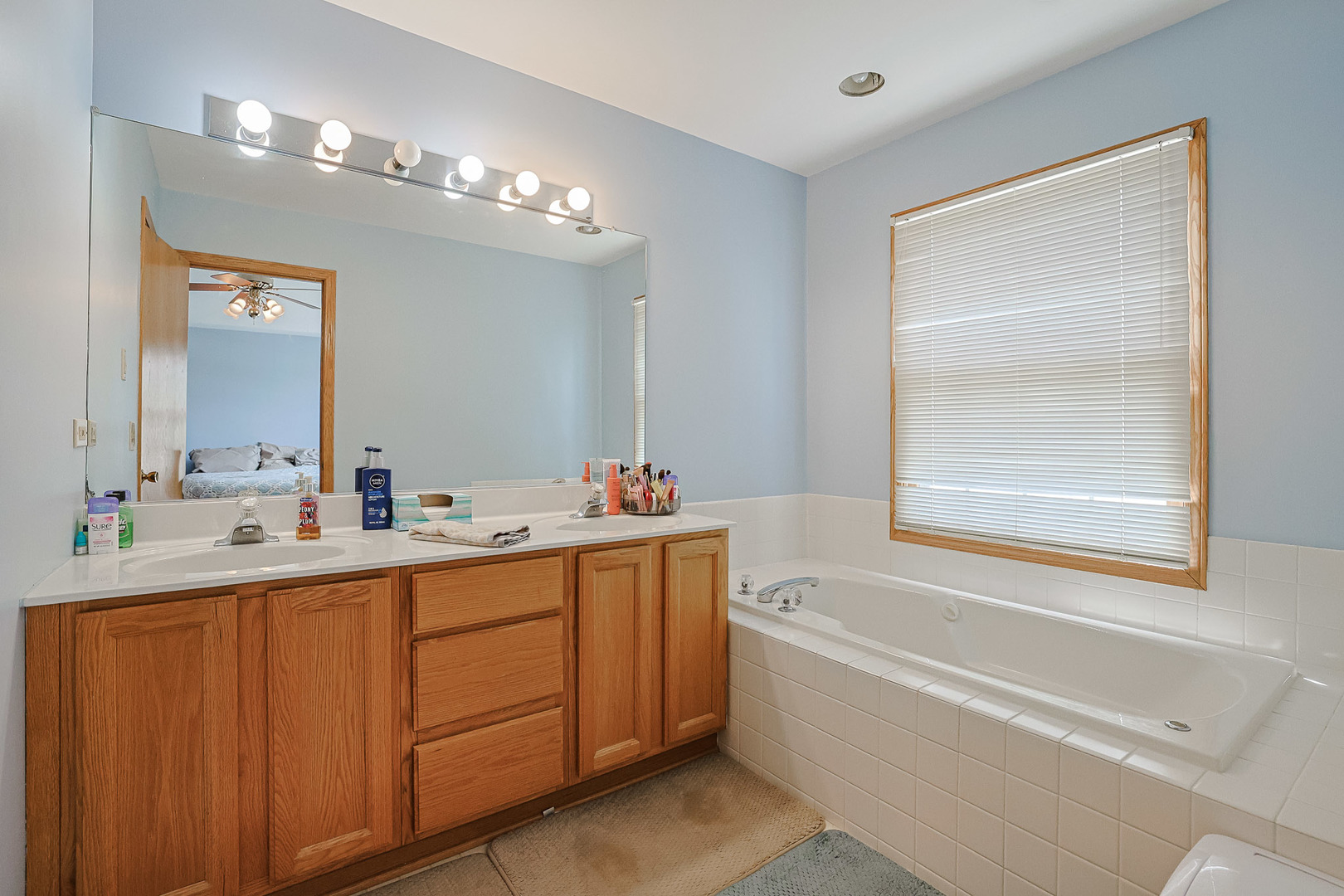 11194 Algonquin Road #11194, Huntley, IL 60142