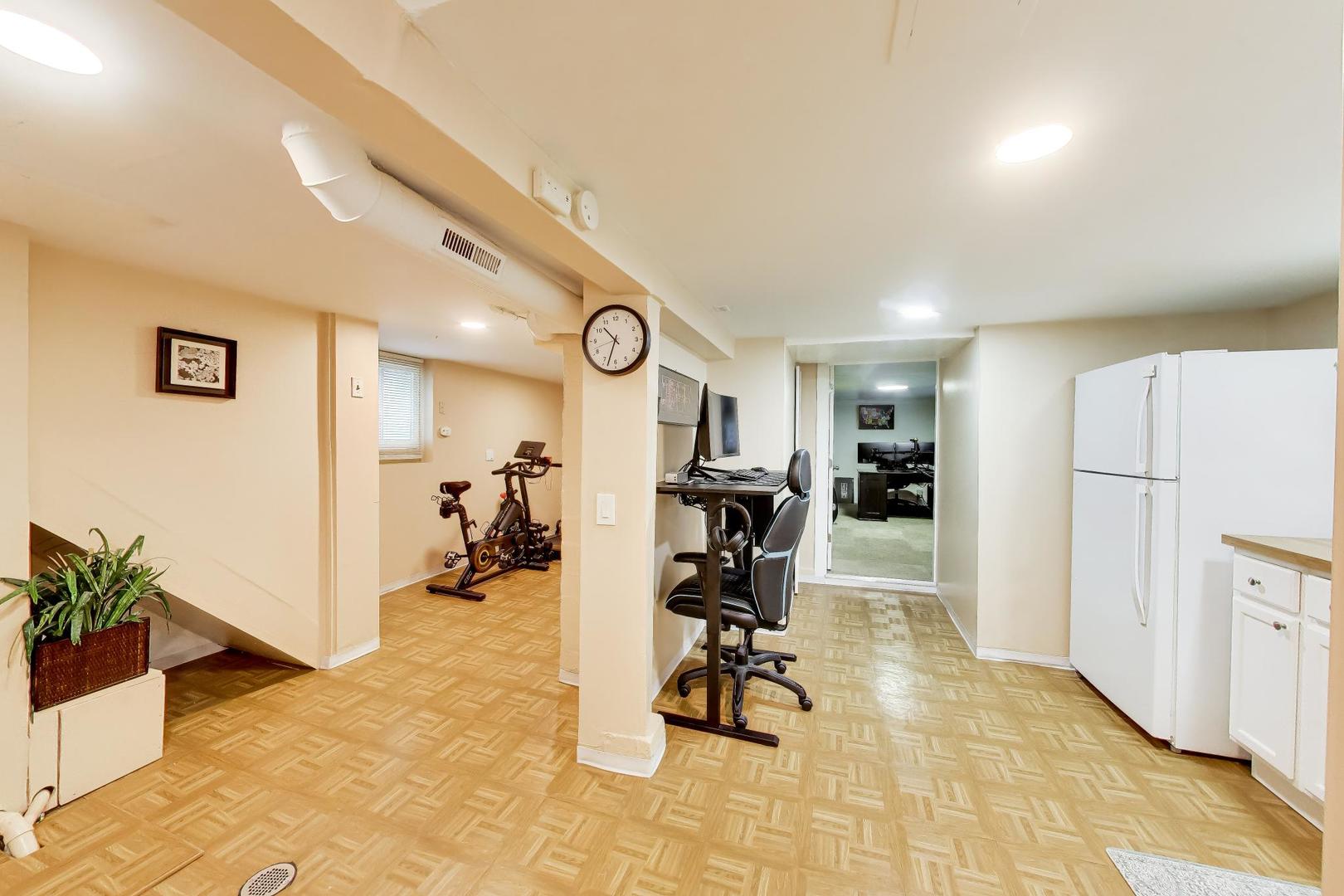 1005 Hannah Avenue, Forest Park, IL 60130