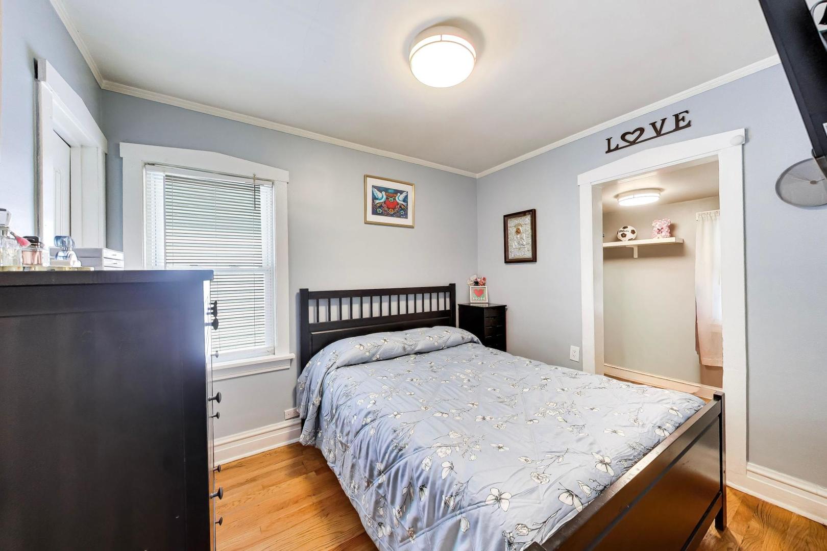 1005 Hannah Avenue, Forest Park, IL 60130