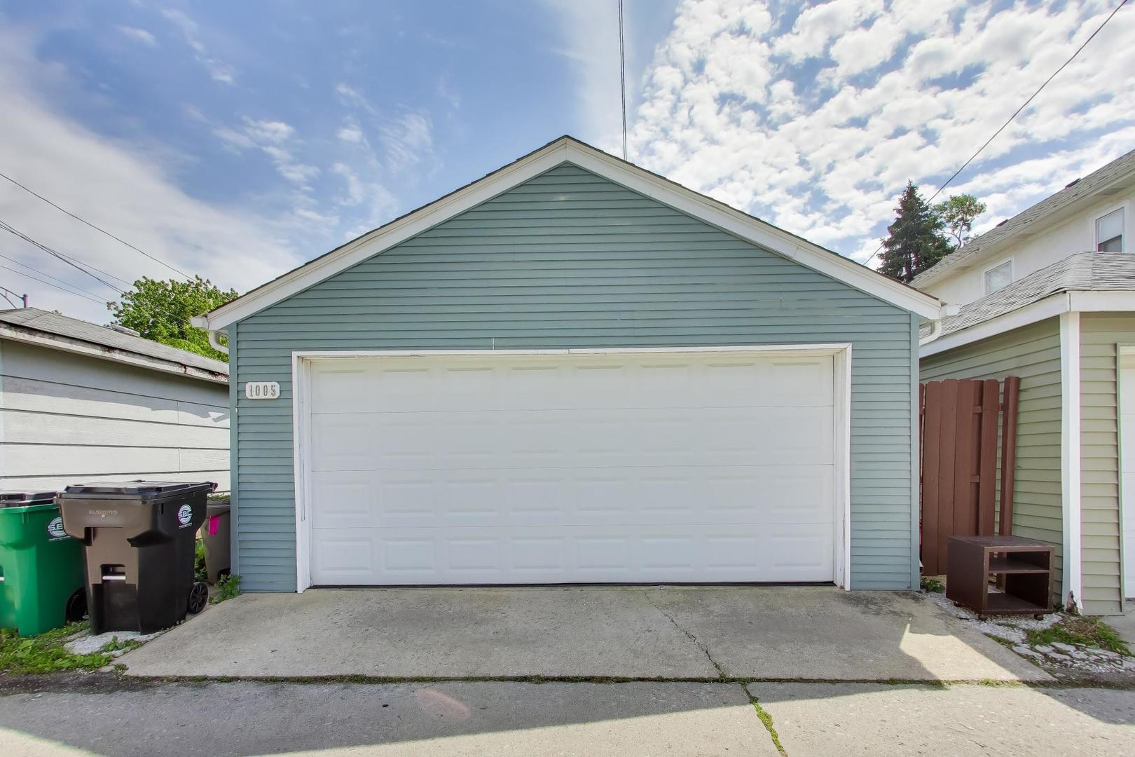 1005 Hannah Avenue, Forest Park, IL 60130