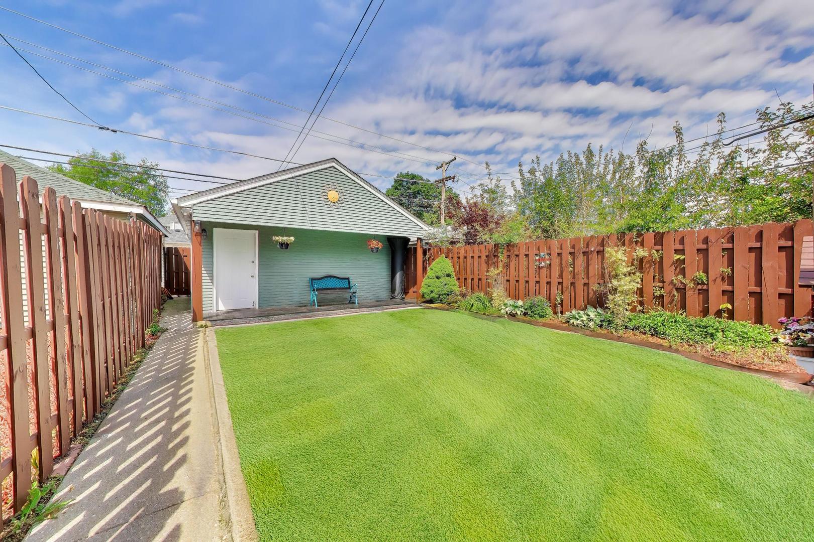 1005 Hannah Avenue, Forest Park, IL 60130