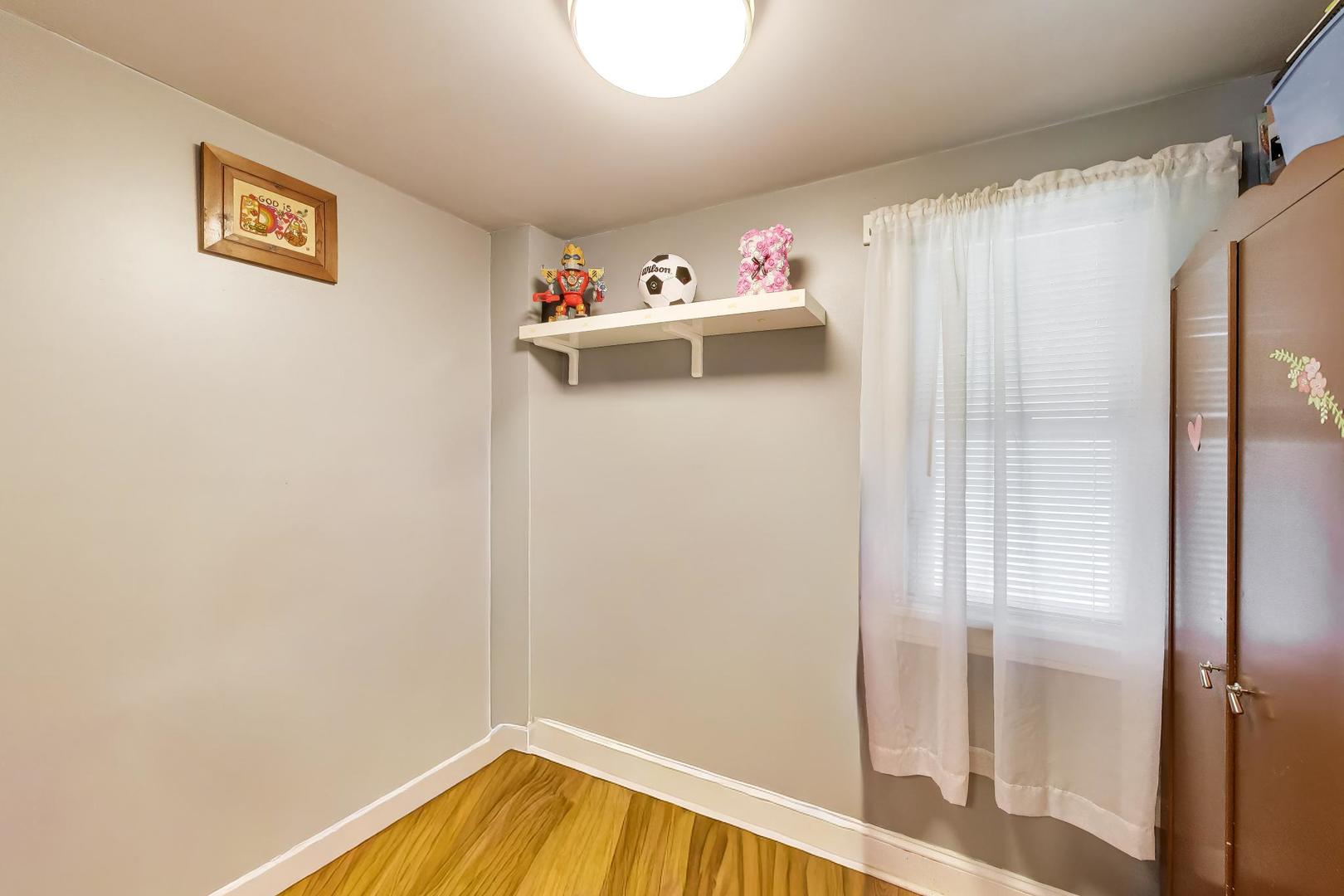 1005 Hannah Avenue, Forest Park, IL 60130