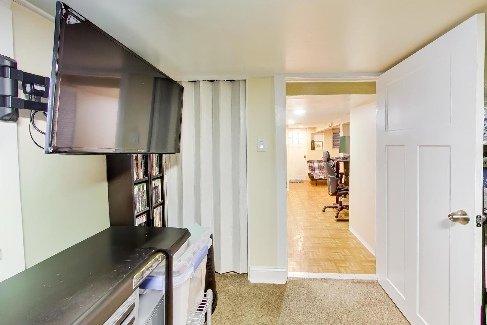 1005 Hannah Avenue, Forest Park, IL 60130
