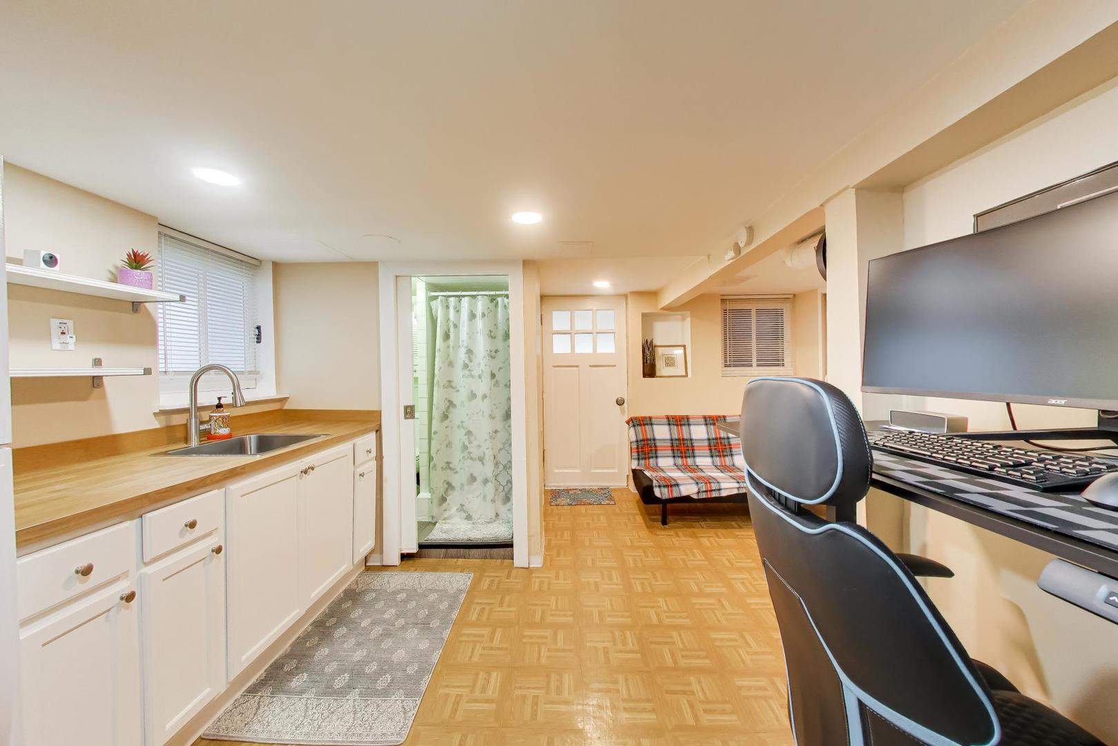 1005 Hannah Avenue, Forest Park, IL 60130