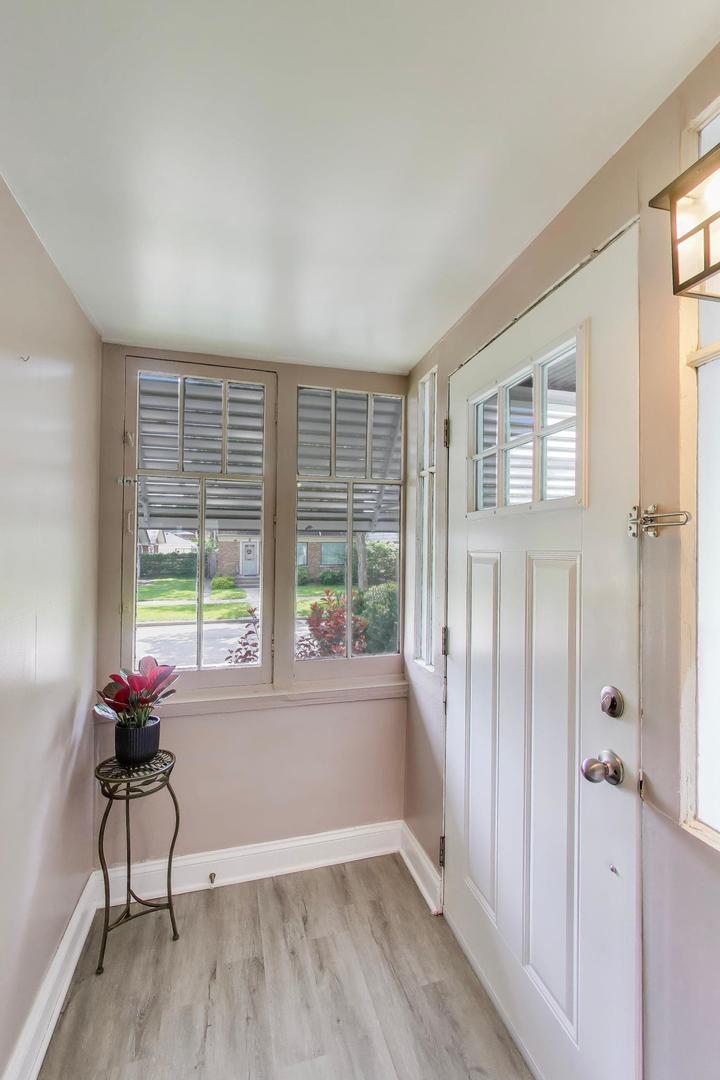1005 Hannah Avenue, Forest Park, IL 60130