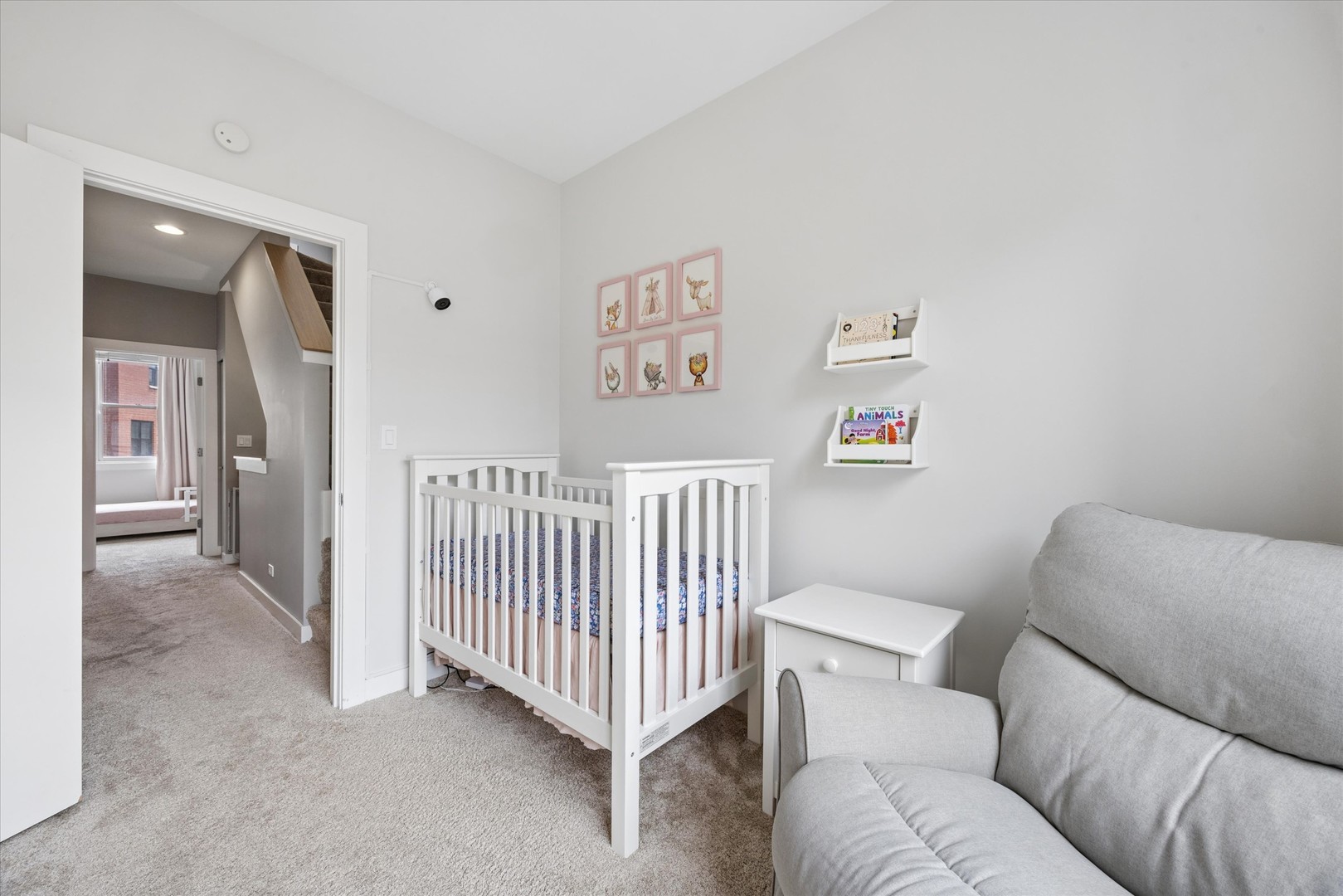 2318 W Wolfram Street, Chicago, IL 60618