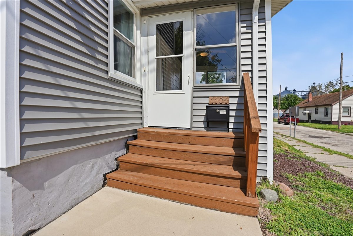 1101 N Western Avenue, Bloomington, IL 61701