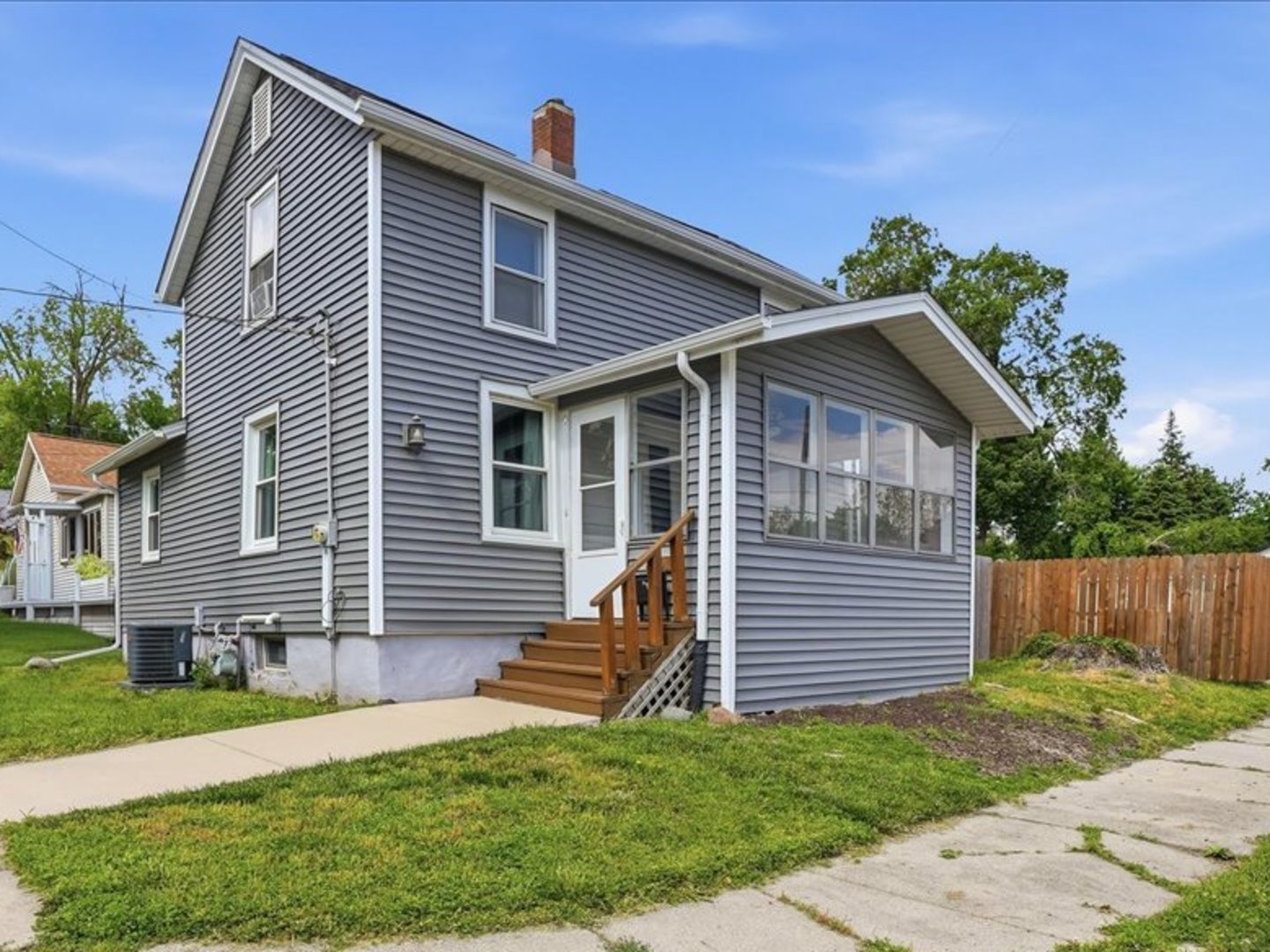 1101 N Western Avenue, Bloomington, IL 61701