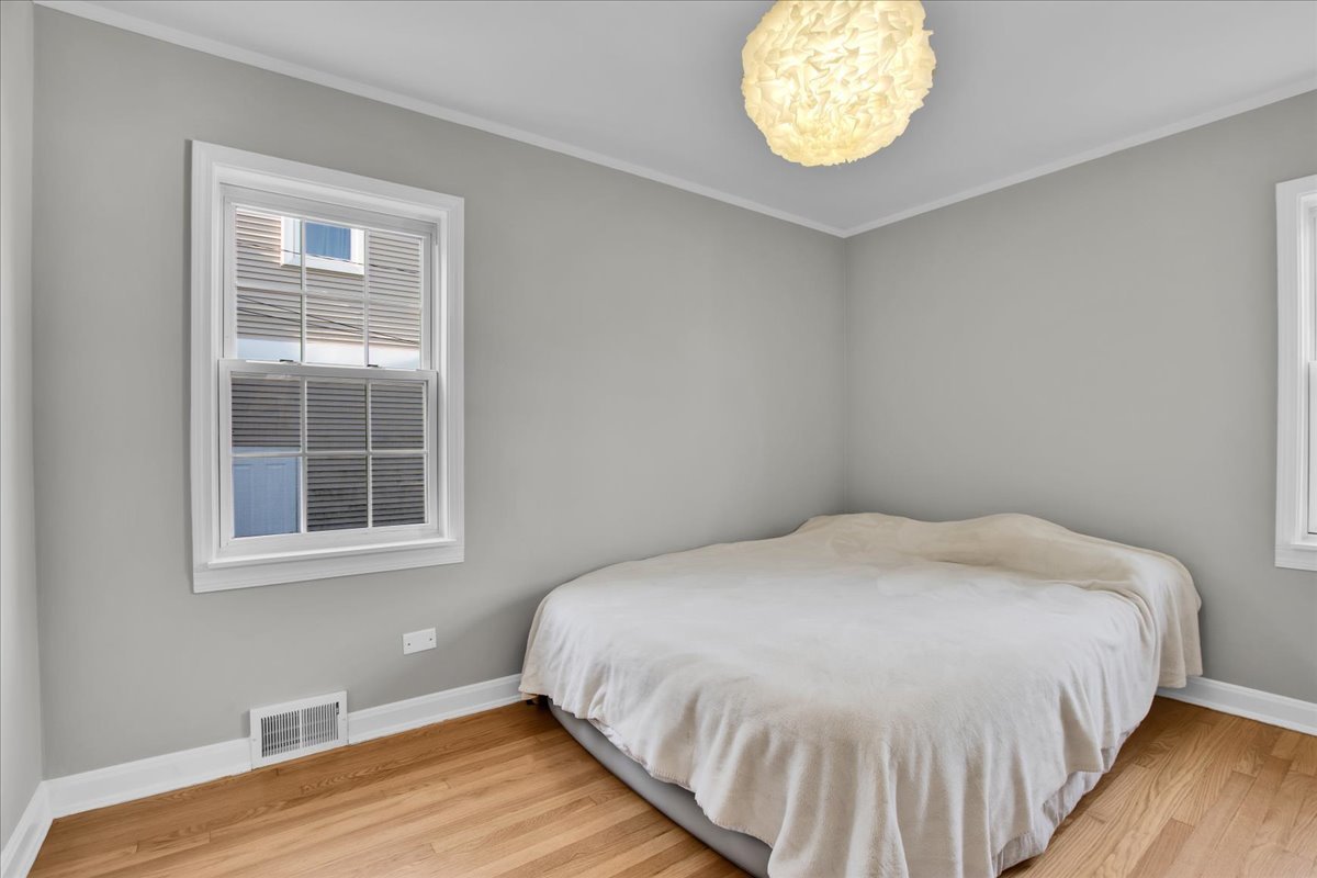 3122 Emerson Street, Franklin Park, IL 60131