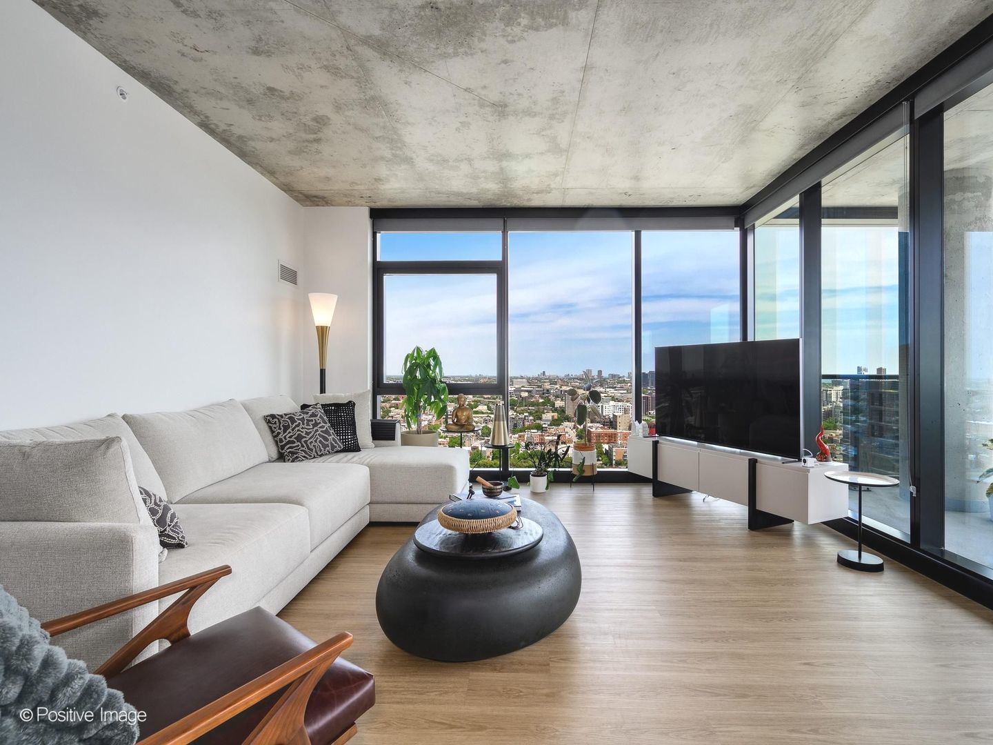 225 N Elizabeth Street #2502, Chicago, IL 60607