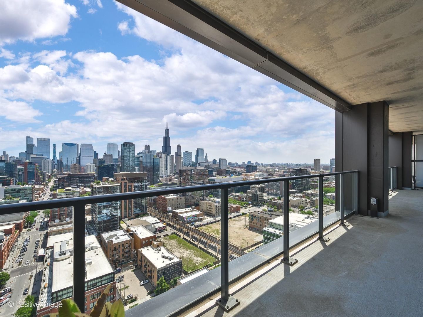 225 N Elizabeth Street #2502, Chicago, IL 60607