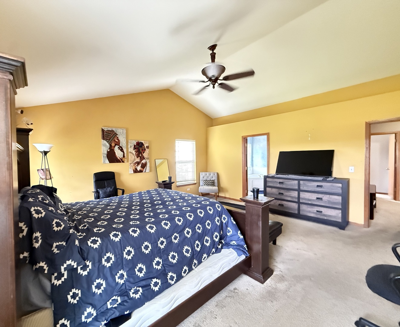 2023 Crosswind Drive, Plainfield, IL 60586