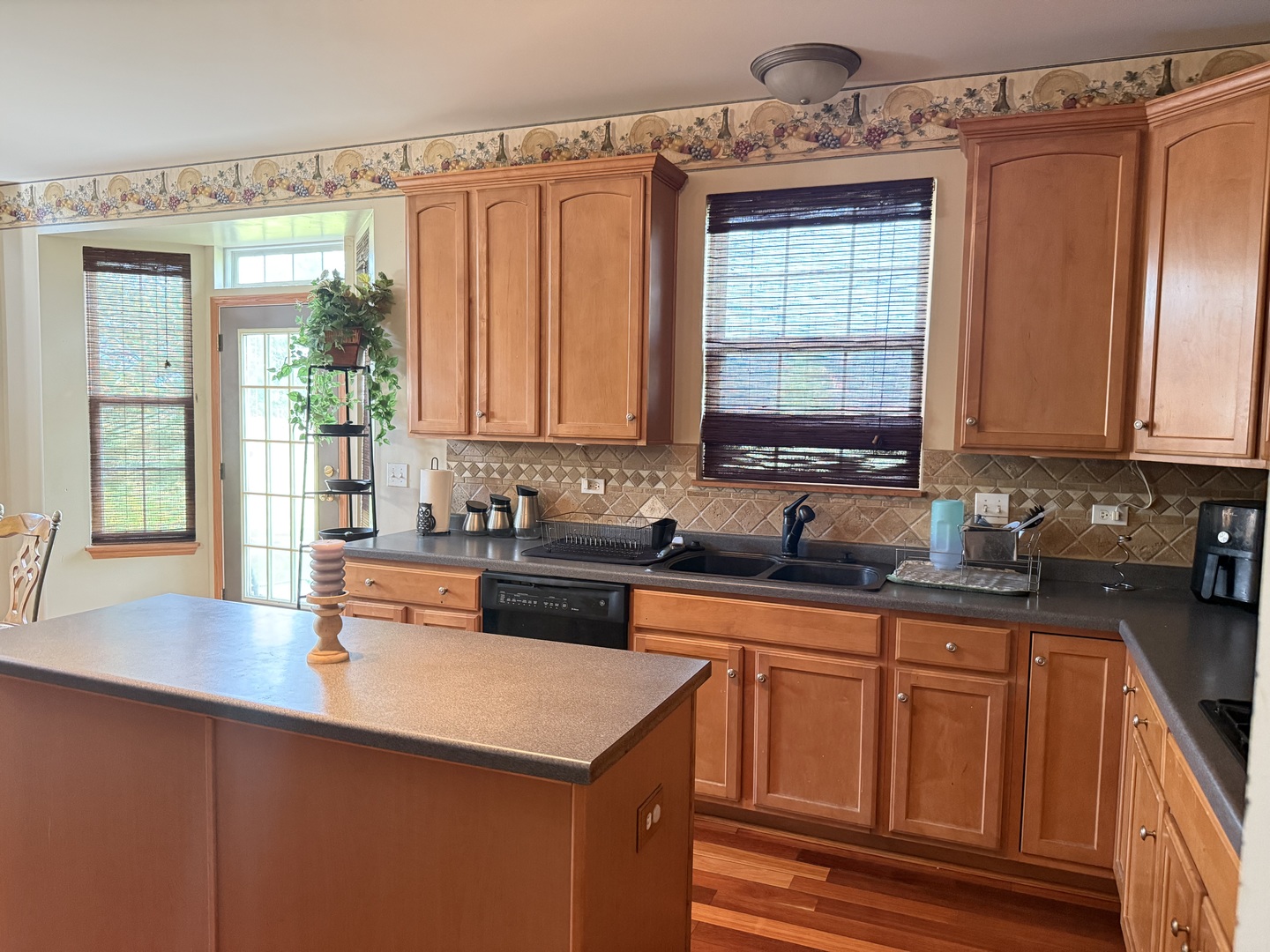 2023 Crosswind Drive, Plainfield, IL 60586