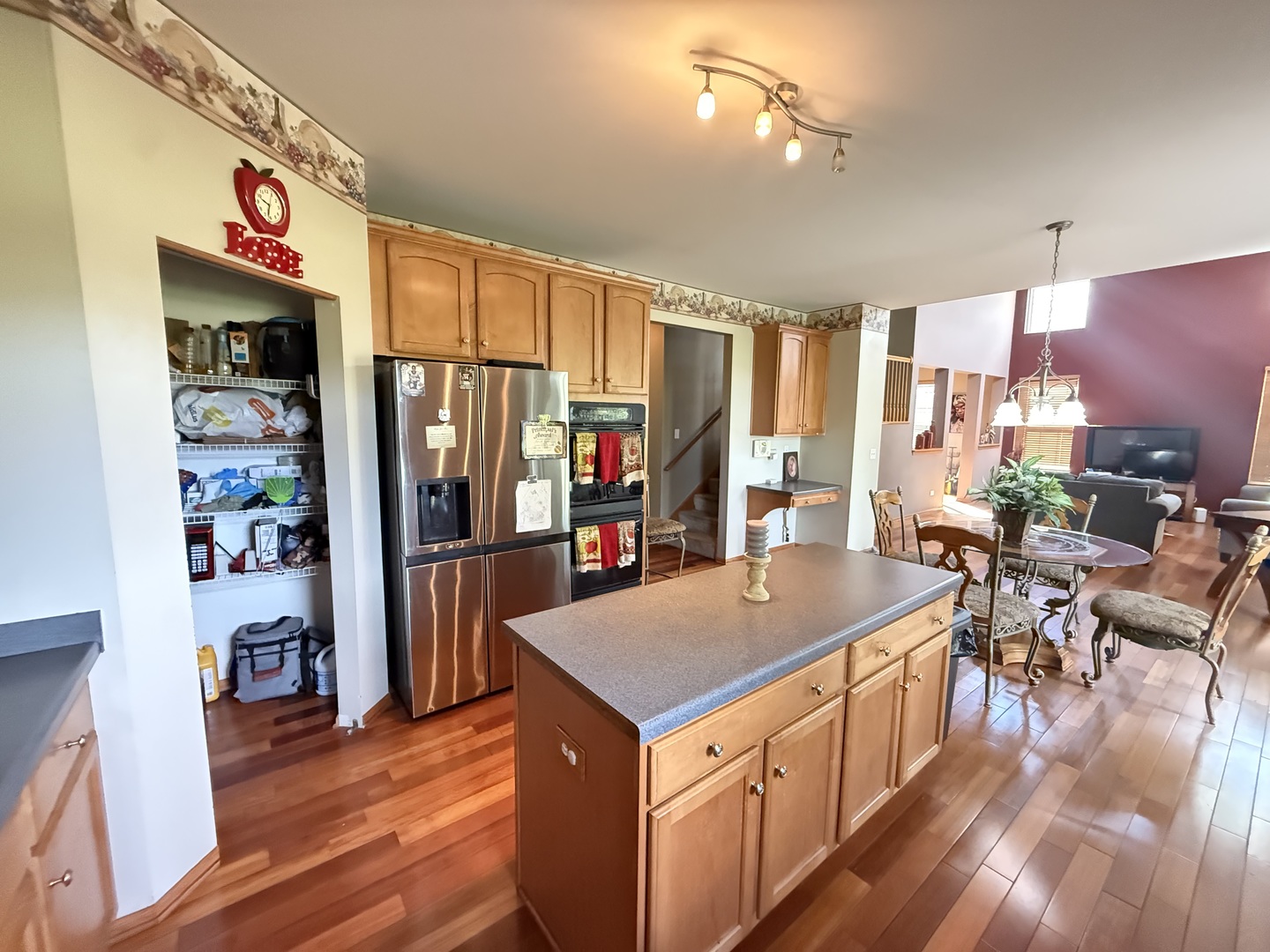 2023 Crosswind Drive, Plainfield, IL 60586