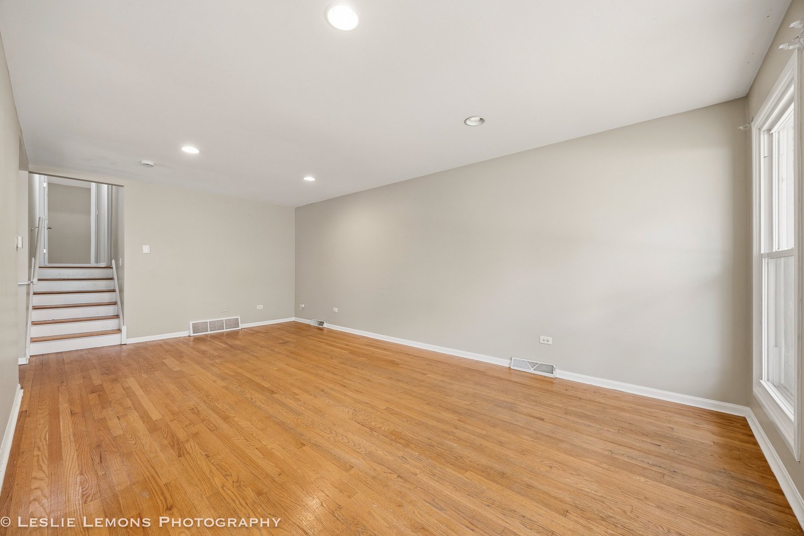 16388 Terry Lane, Oak Forest, IL 60452