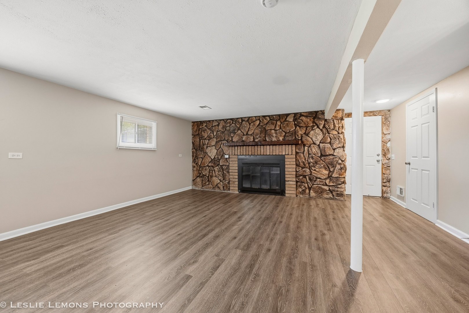 16388 Terry Lane, Oak Forest, IL 60452