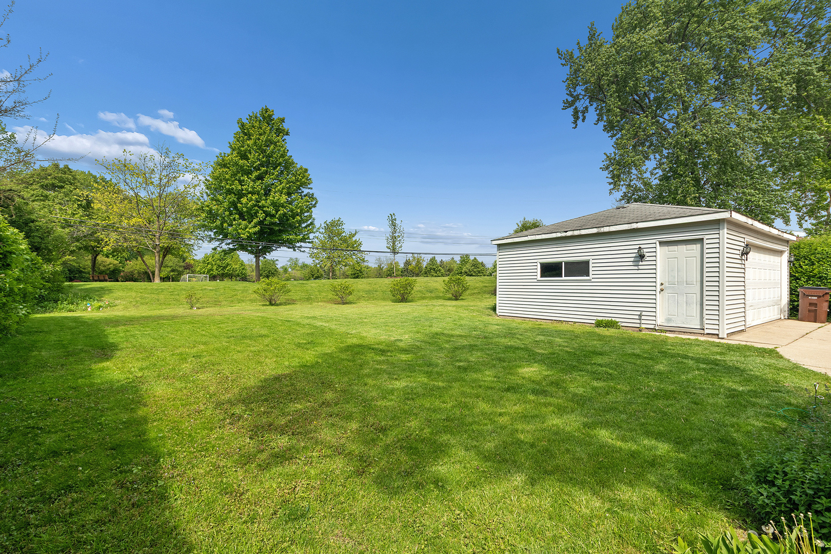 18646 Golfview Avenue, Homewood, IL 60430